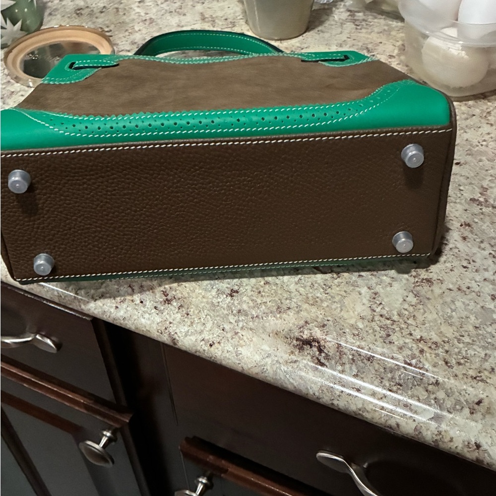 New Green and Brown Handbag - Picture 3 of 5